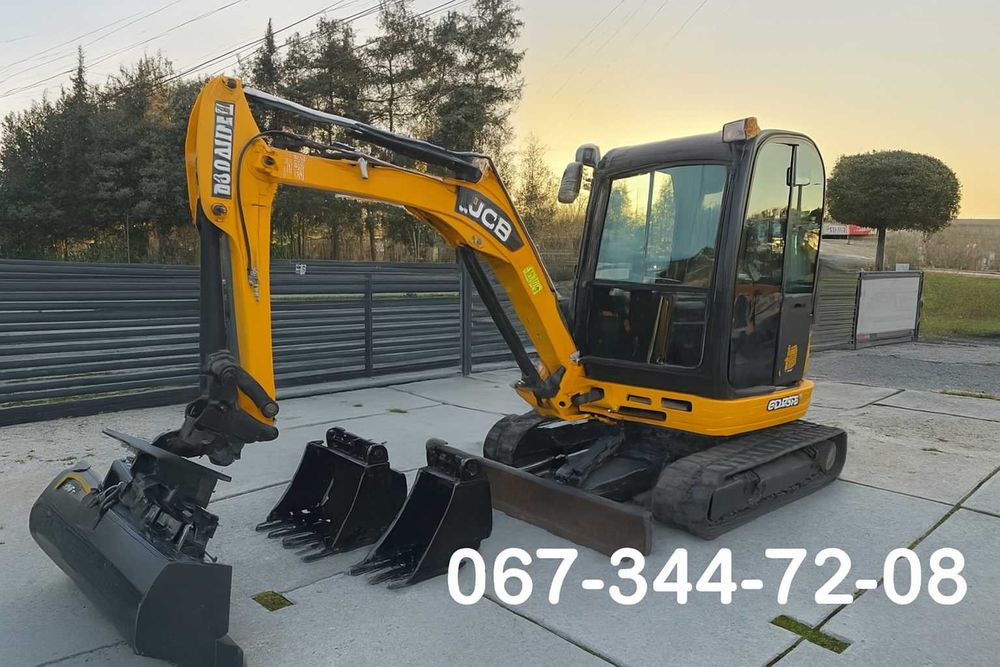 Послуги мініекскаватора JCB 8025