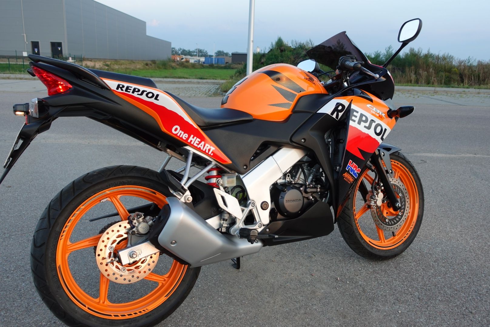 Honda cbr 125 jc50 wtrysk 2013r przebieg 6000km rs4 yzf r125 rc wt dt