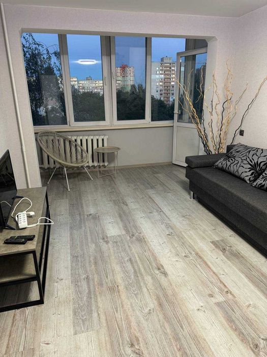 здам двокімнатну квартиру НАУ