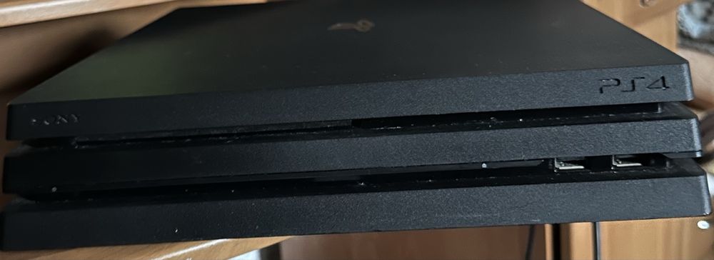 Play station 4 pro ps 4 pro