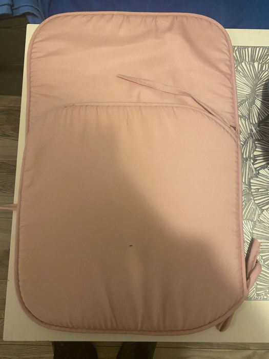 2 nowe podkładki na krzesla