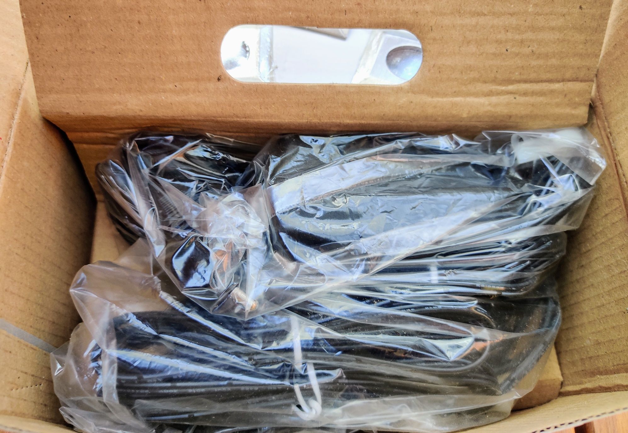 Oświetlenie 5 x LED, Philips Massive nowy.
5 lampe