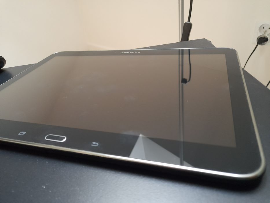 Samsung Galaxy Tab 4 Tablet