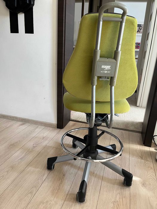 Ergonomiczne krzesło obrotowe Mayer dziecięce zielone