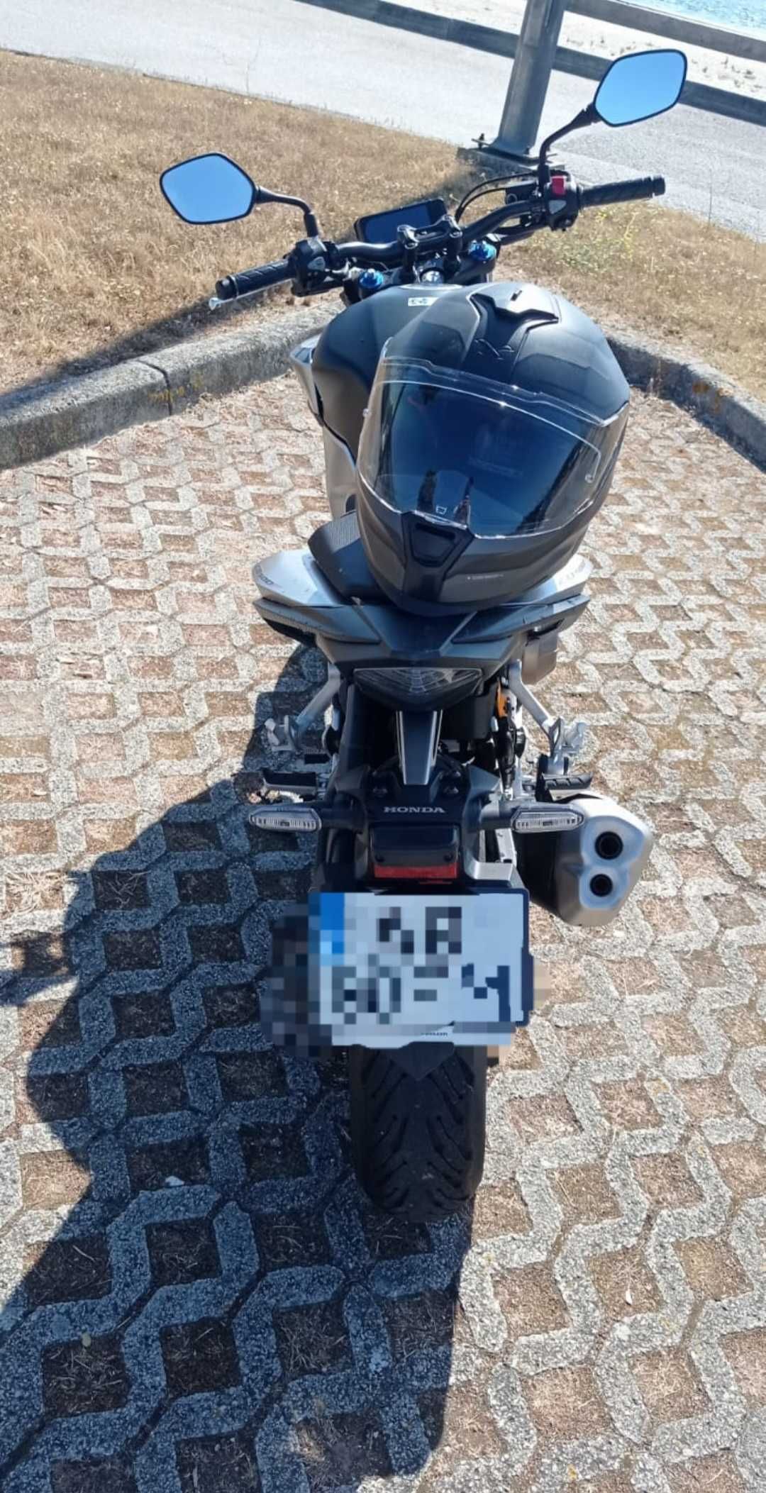 Honda CB500F como nova
