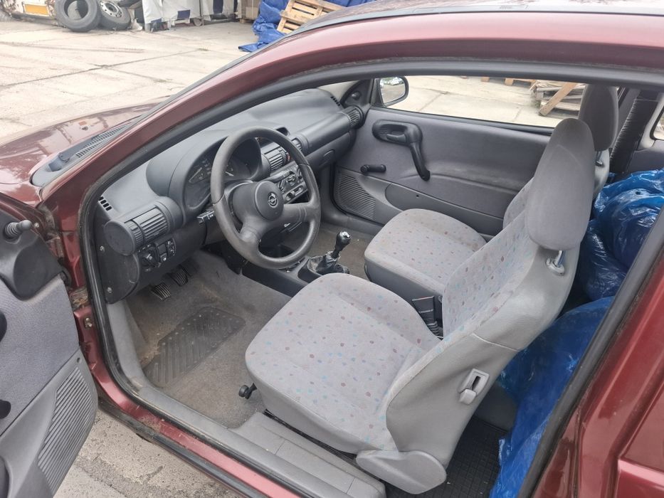 Opel Corsa 1.4 benzyna 1998