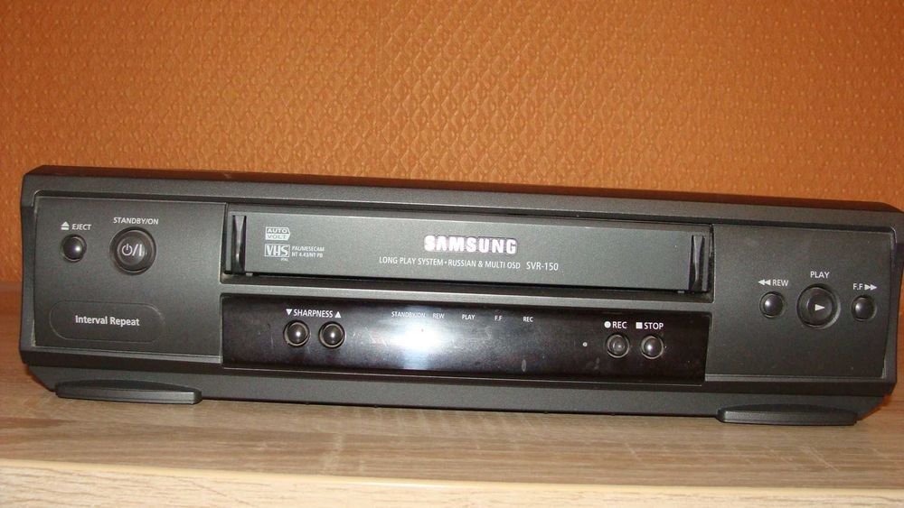 Відеомагнітофон  SAMSUNG SVR-150