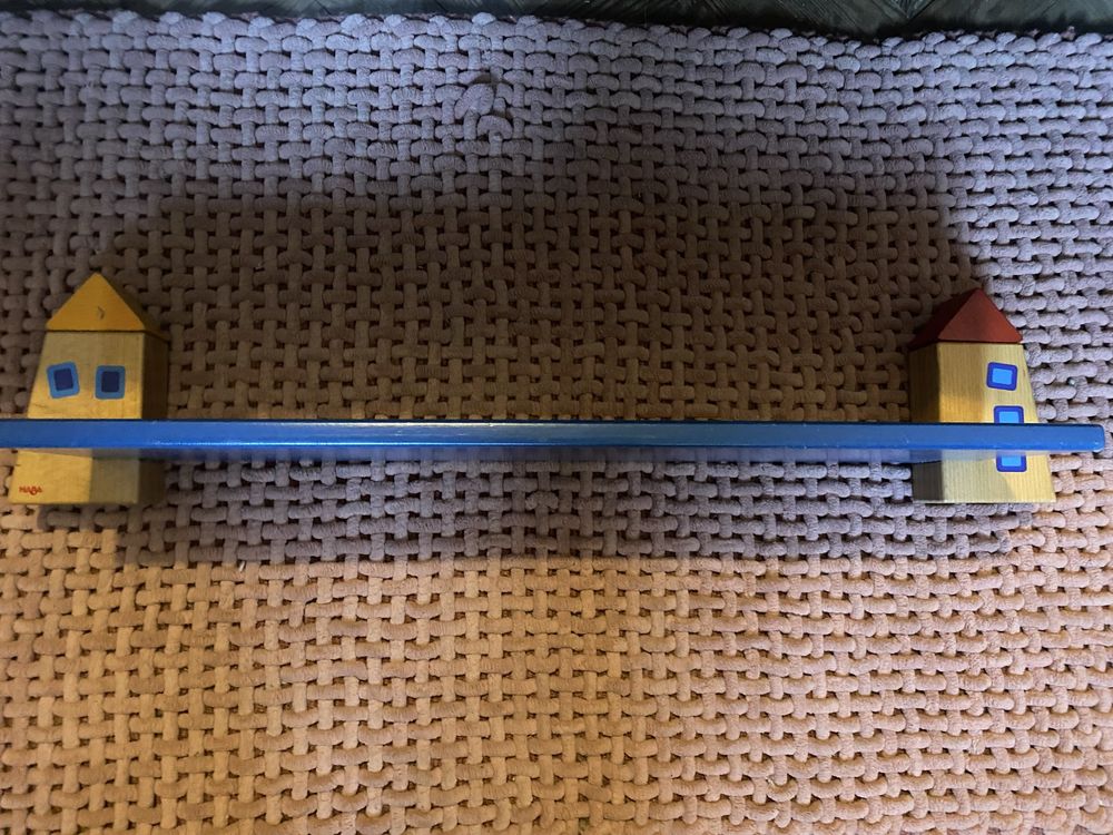 Prateleira para quarto de criança