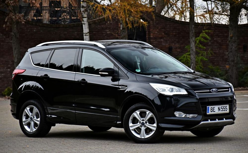Ford Kuga 2013 року