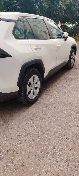 Офіційна Toyota RAV4 2020