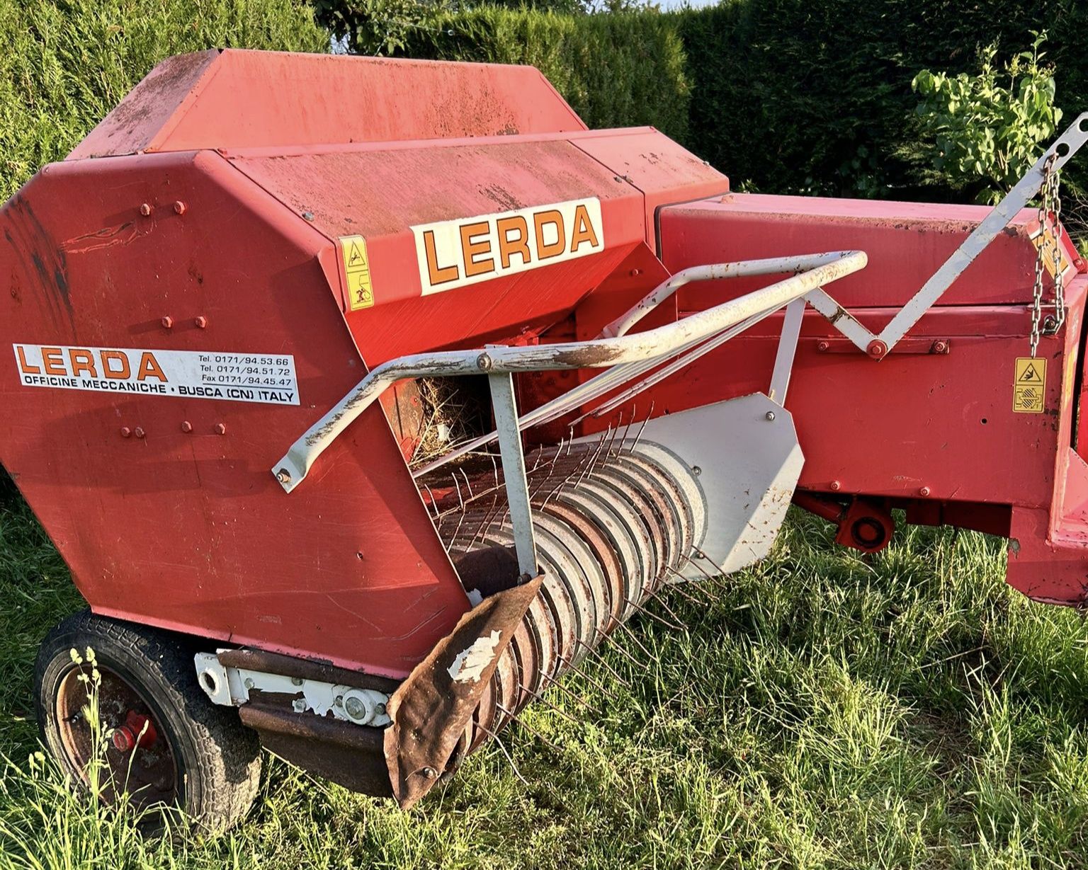 Enfardadeira LERDA 1100 em excelente estado