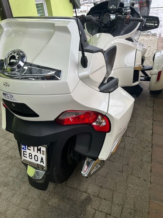 Sprzedam Can-Am Spyder RT (na kat. B)