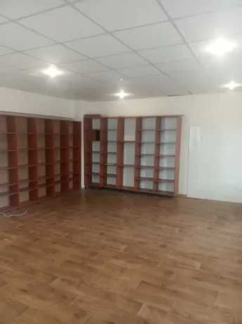 приміщення - магазин  оренда - продаж - 2500 в  місяць, терміново