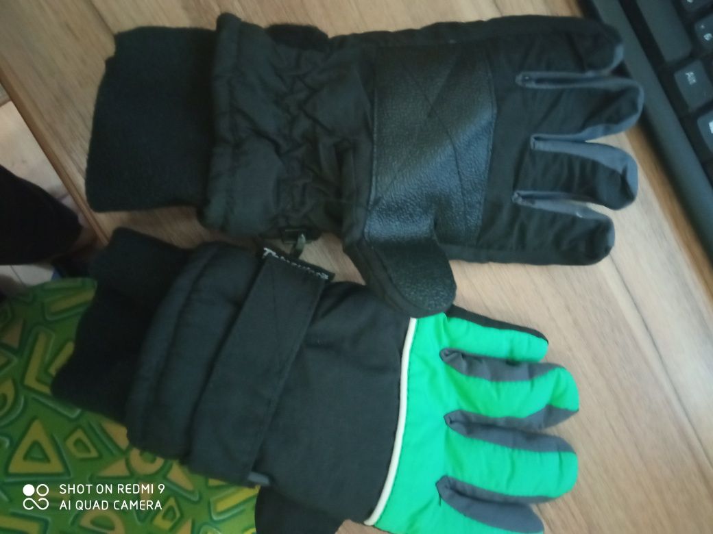 Перчатки , рукавицы