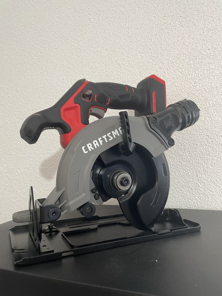 Циркулярна пилка ( паркетка) Craftsman 20V із США