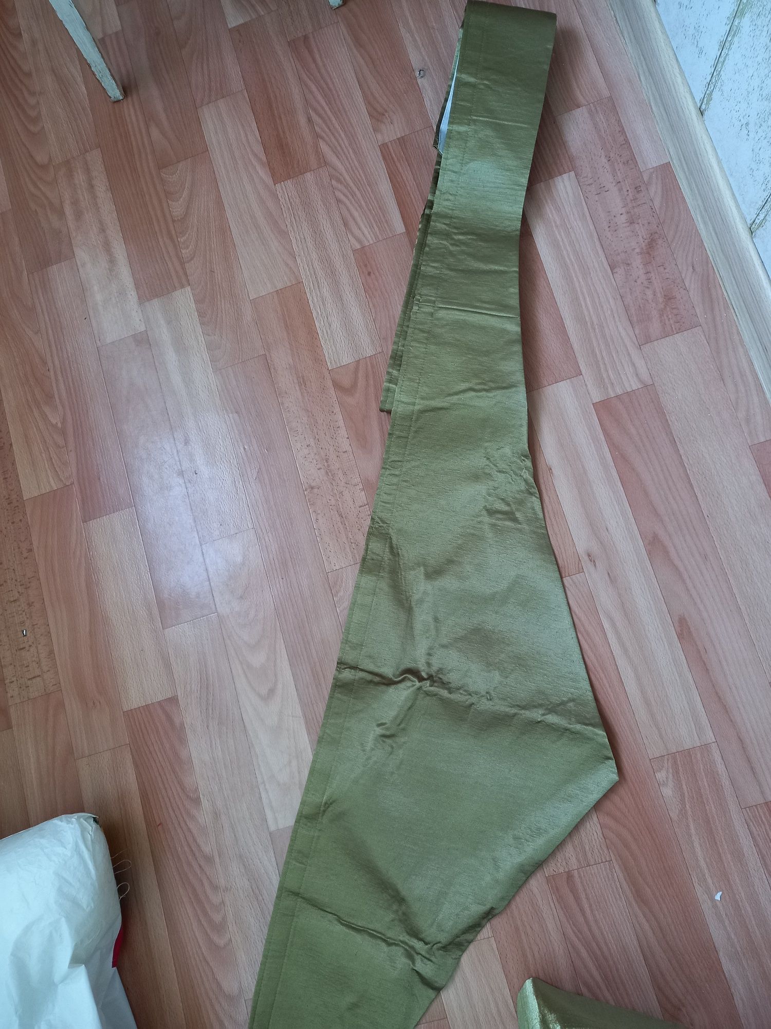 Ламбрикен зеленый плотный длина 4 метра