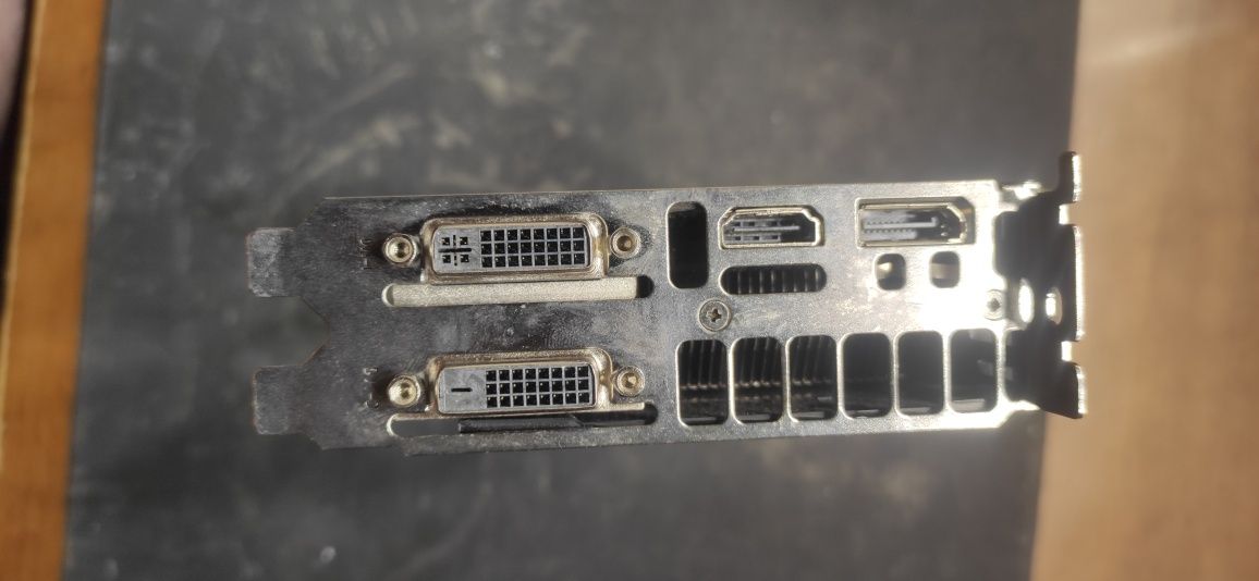 Продам видеокарту gtx 680 1,5 гига gddr5