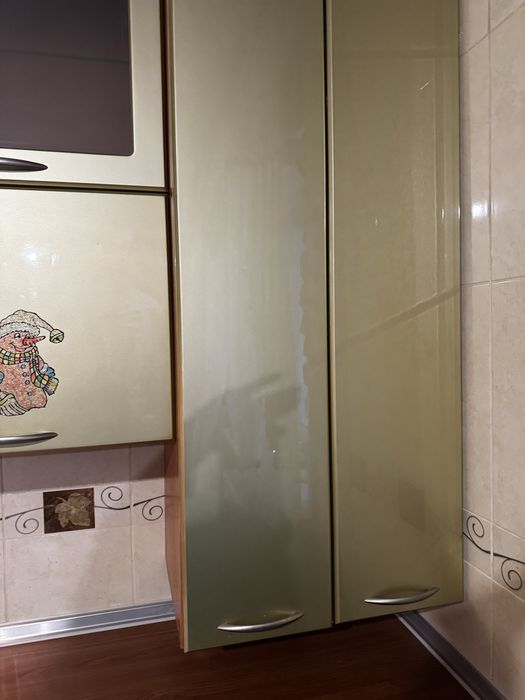 Кухня з технікою