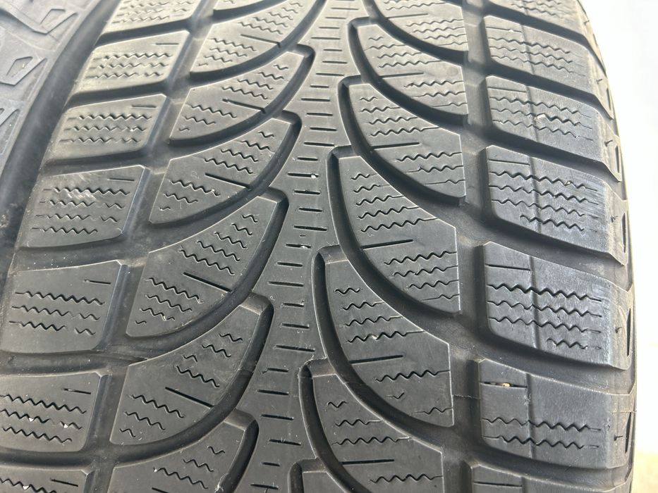 Opony zimowe 235/60R18 x 2 szt Bridgestone