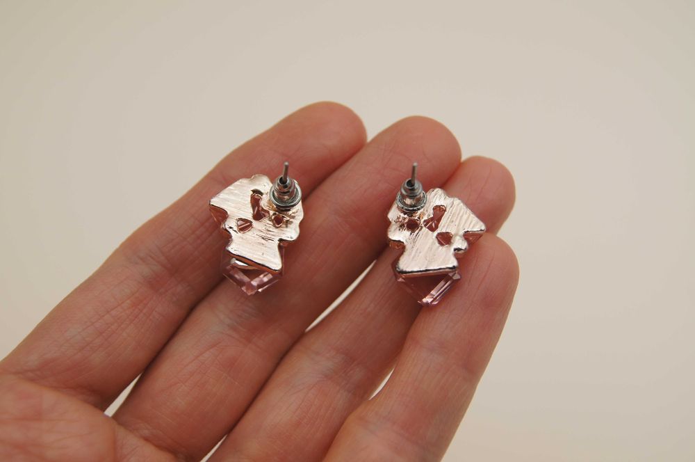 Сережки гвоздики ретро Кубічні кристали  Adrienne Vittadini // Скриня