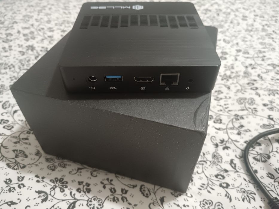 Minipc quase novo.