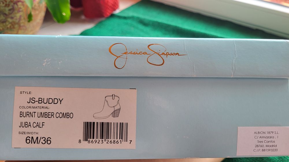 Botas senhora da marca Jessica Simpsonnovas 36