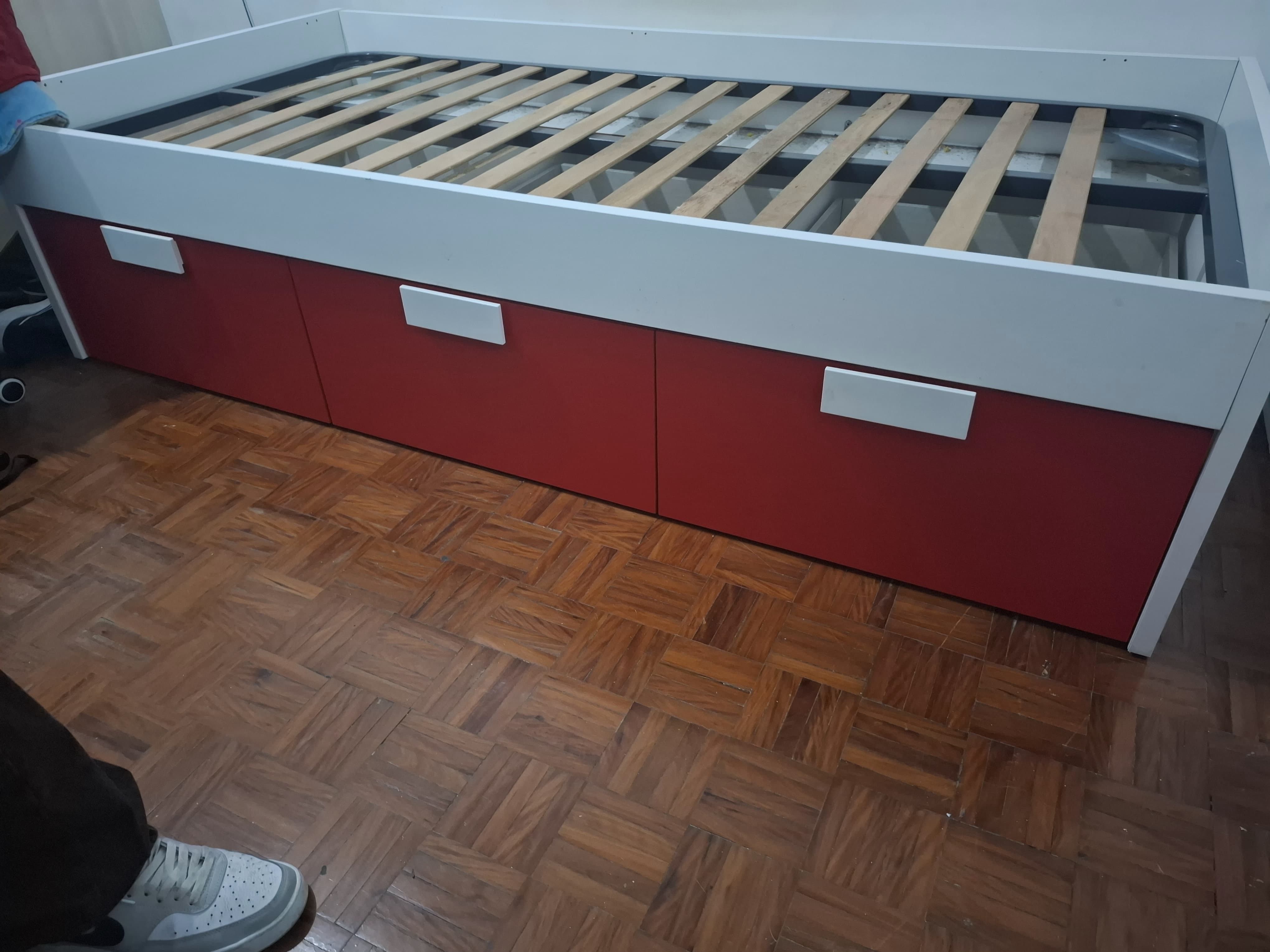 Cama 90x190 como nova
