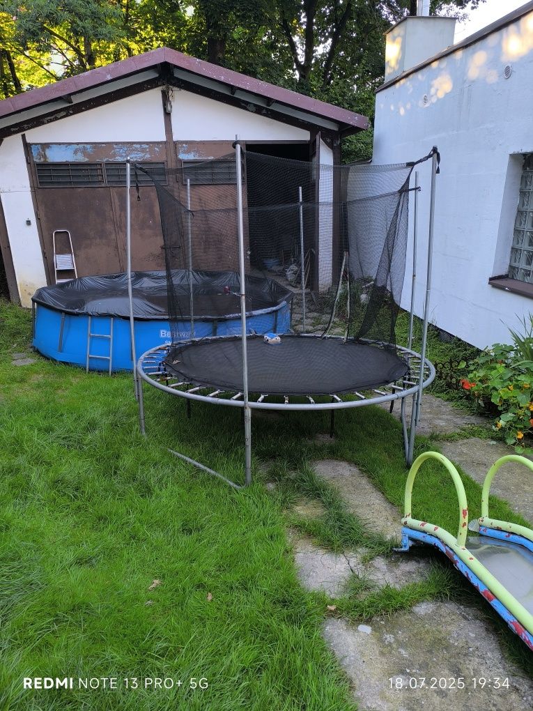Oddam za darmo trampolinę