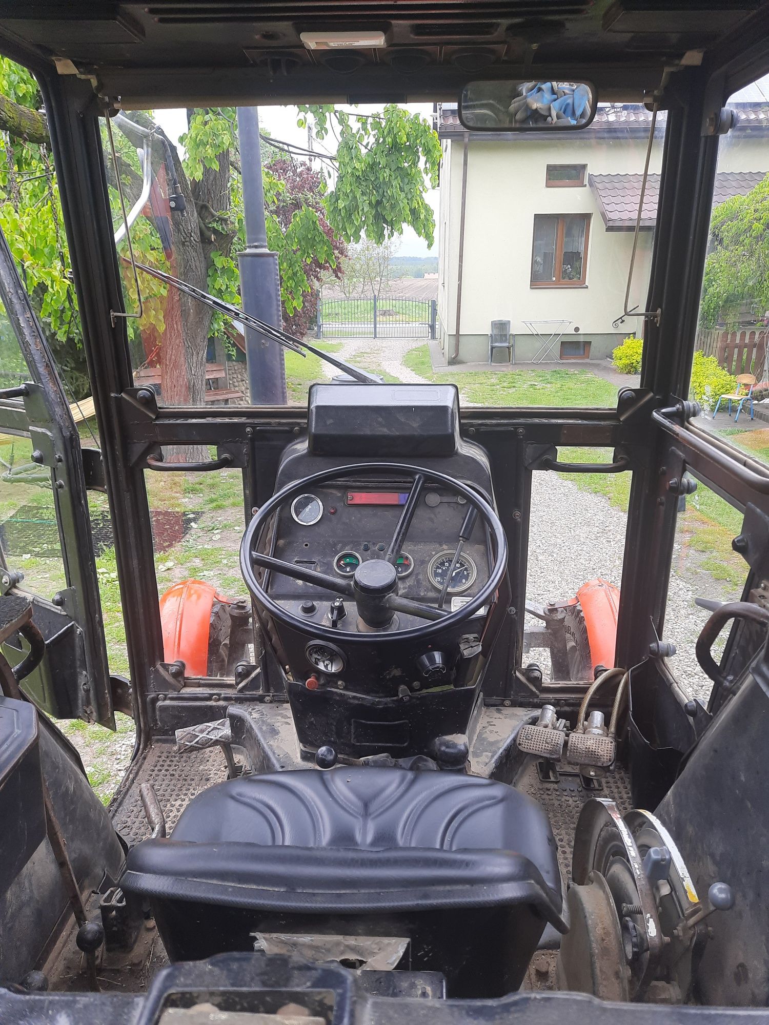 Sprzedam Ciągnik MF255