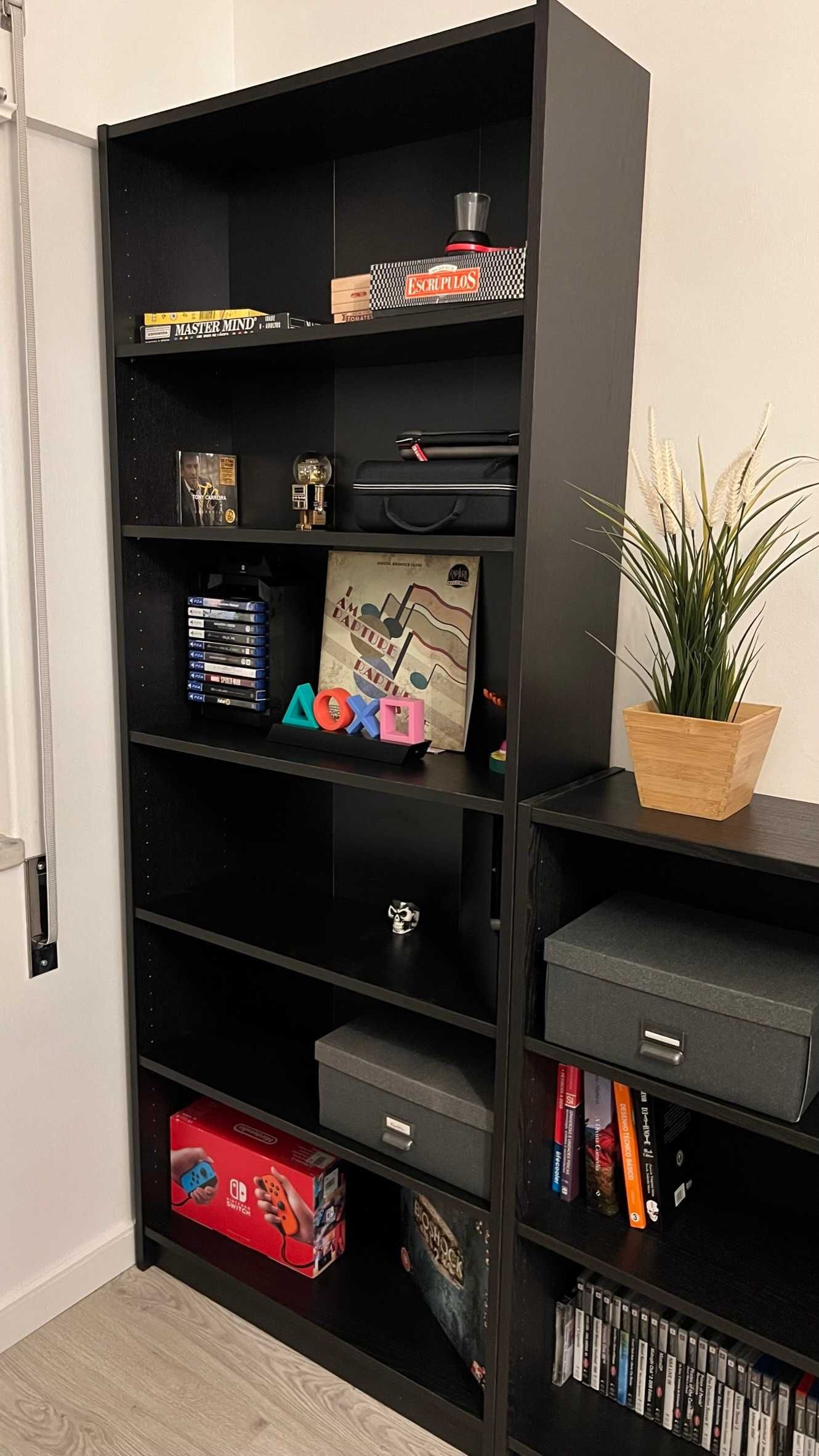 Estante IKEA Billy (80x28x202 cm)