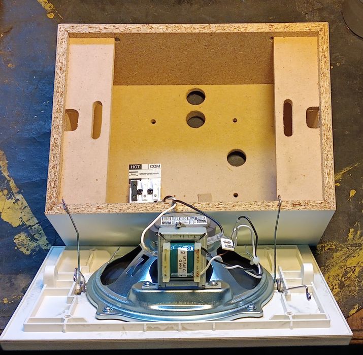 Гучномовець TOA BS-678