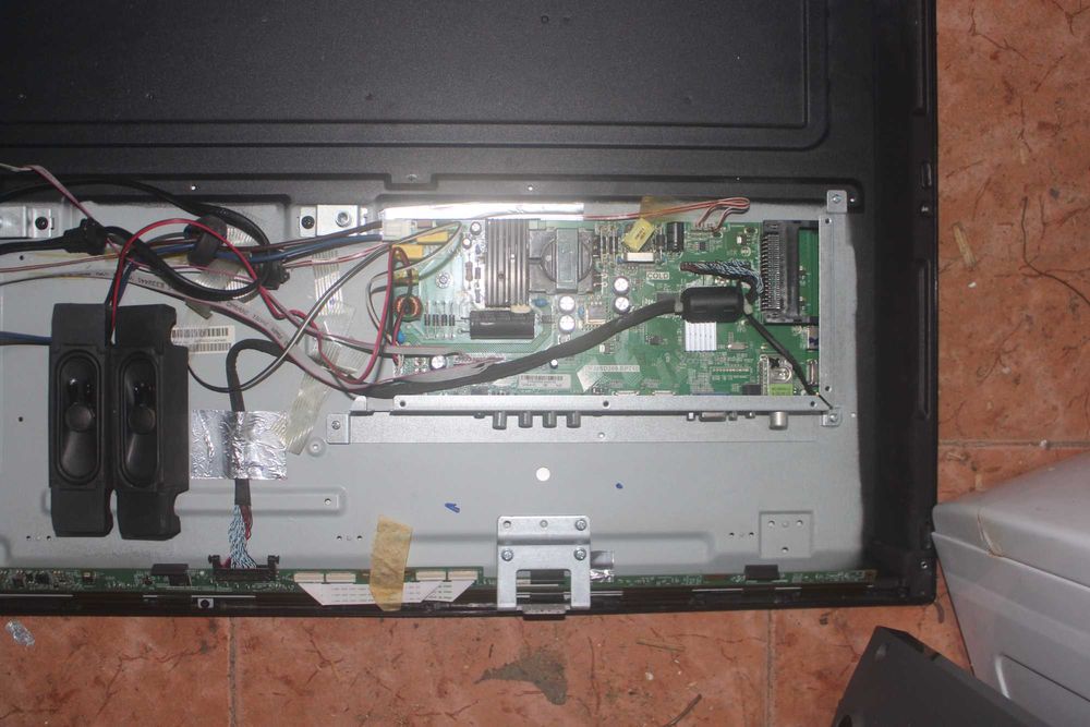 Blaupunkt B40A233TC8 para peças