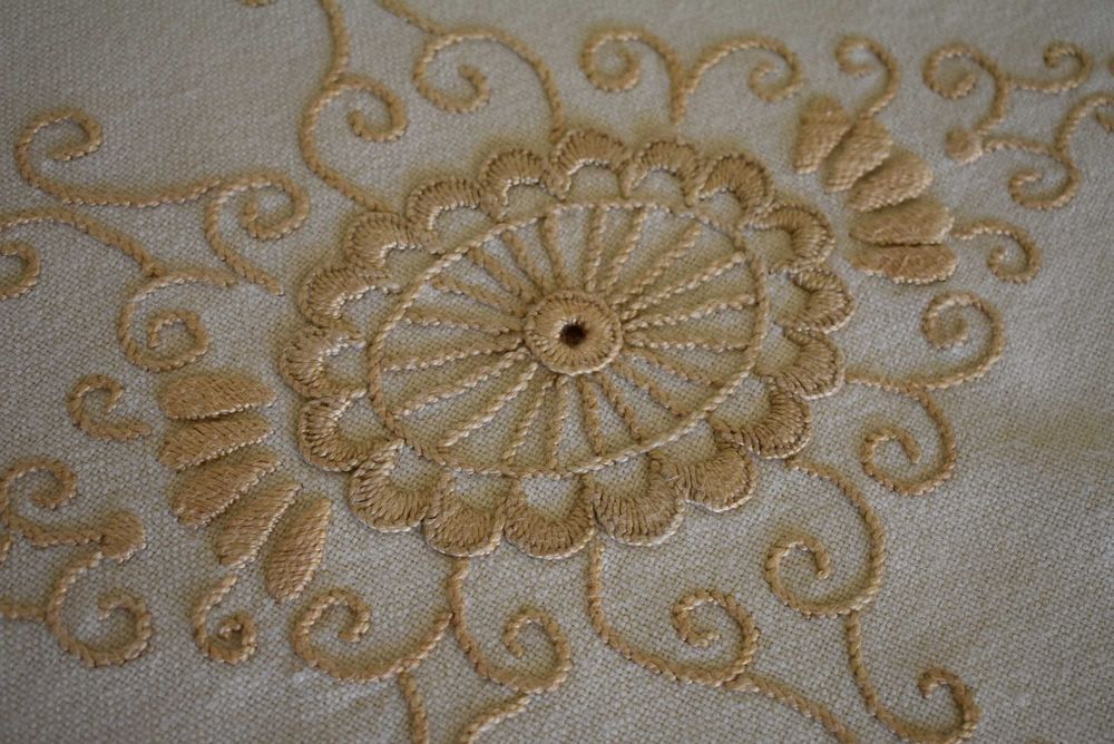 Obrus na okrągły stół