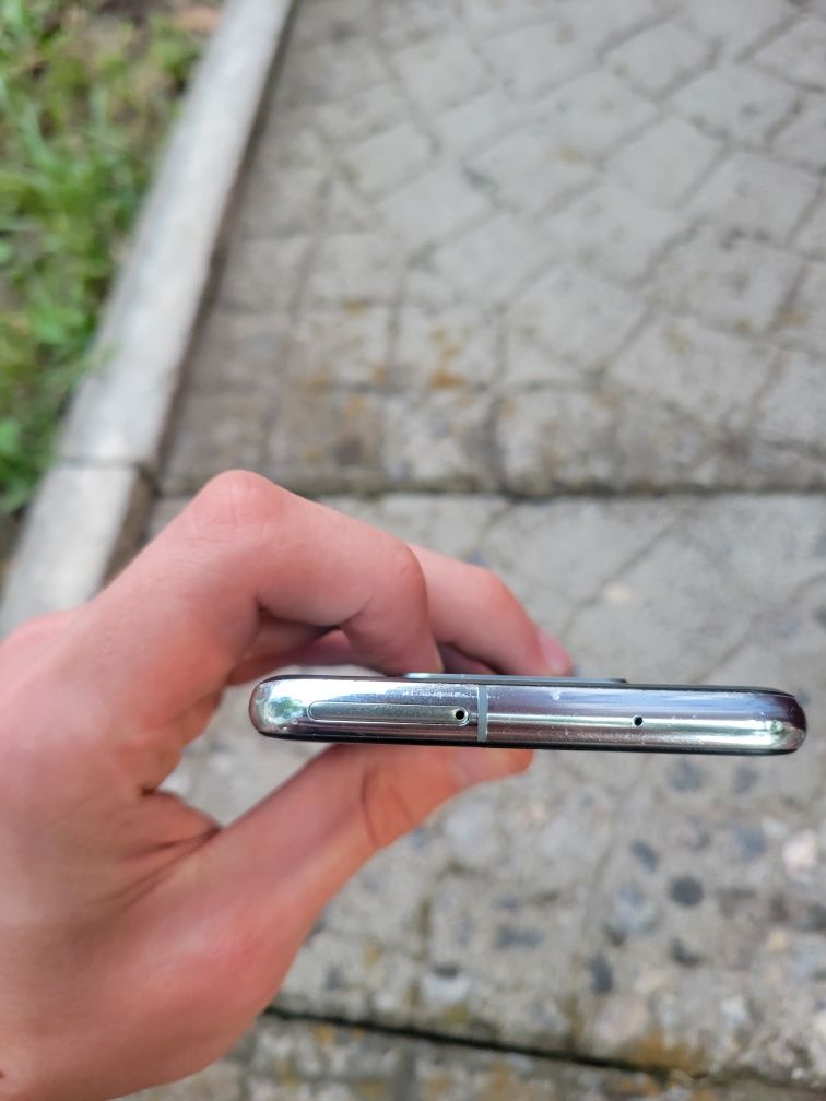Samsung s10e 6/128 СТАН!!!