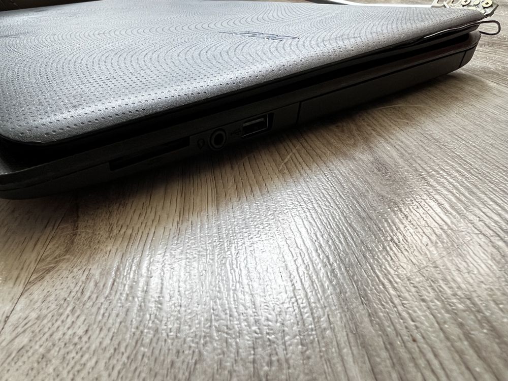 Ноутбук Acer aspire es 15 на ремонт