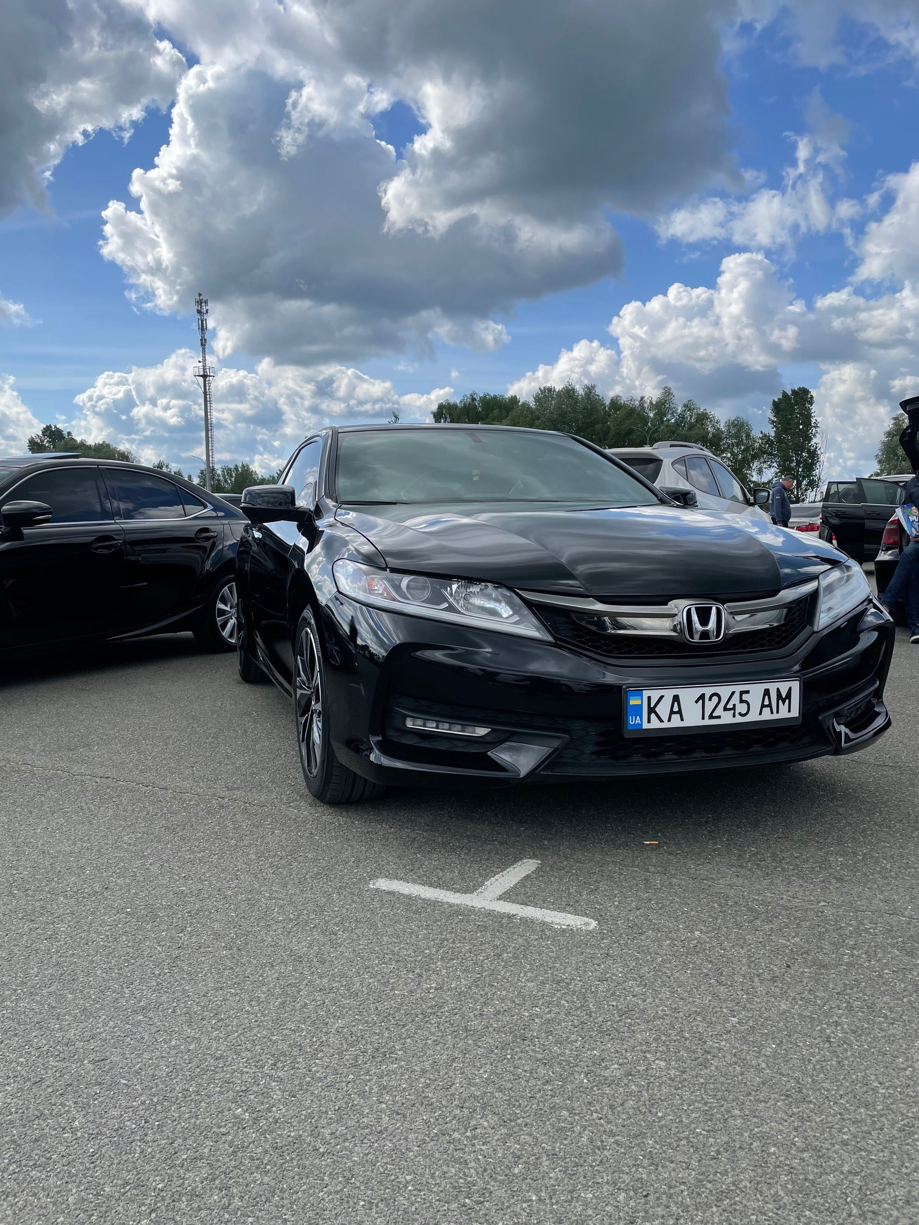 Продам автомобіль Honda Accord 2016; 3.5;v6. Купе. Чорний. 14900 Київ