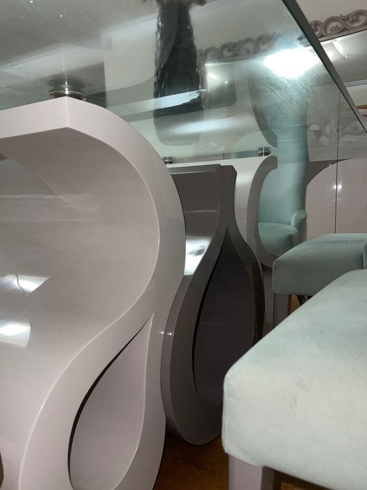 Mesa de jantar luxuosa