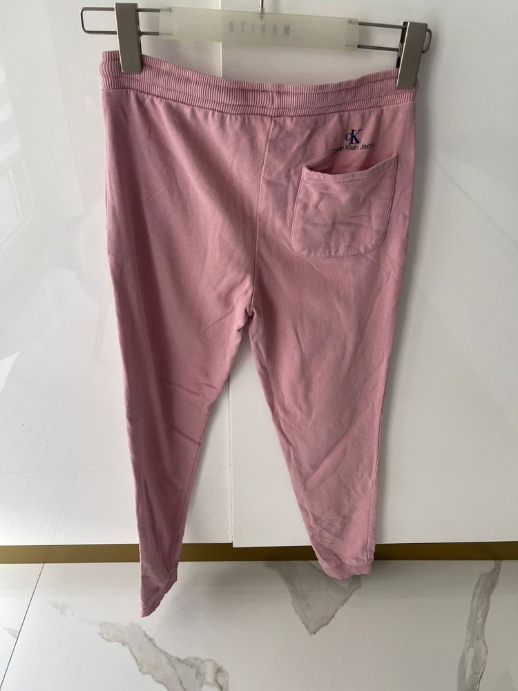 Spodnie rozmiar 152 cm calvin klein oryginalne