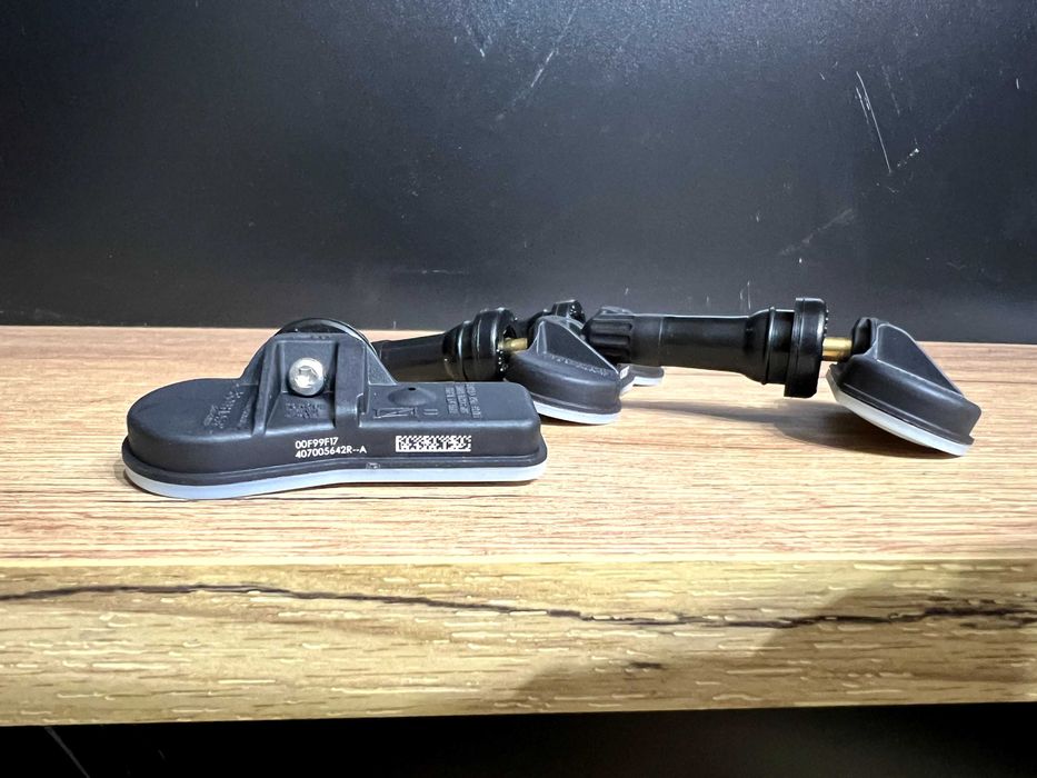 Czujniki ciśnienia opon powietrza DACIA^ TPMS^ Duster^ Sandero Trafic