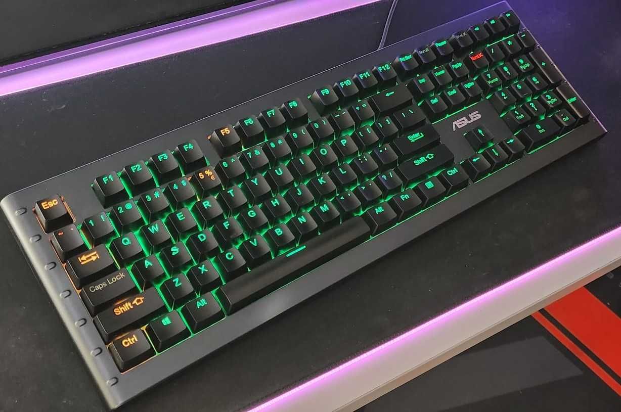 Teclado Mecânico Asus Sagaris GK1100 RGB US Cherry MX Backlit