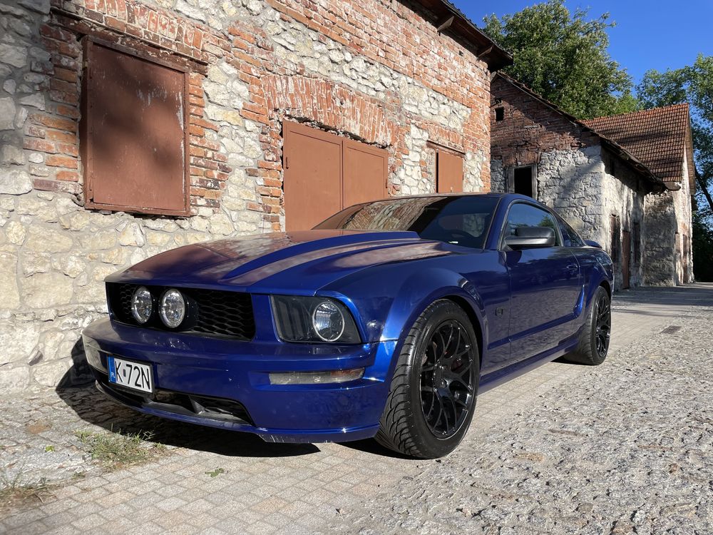 Ford Mustang GT 4.6l V8 manual Flowmaster