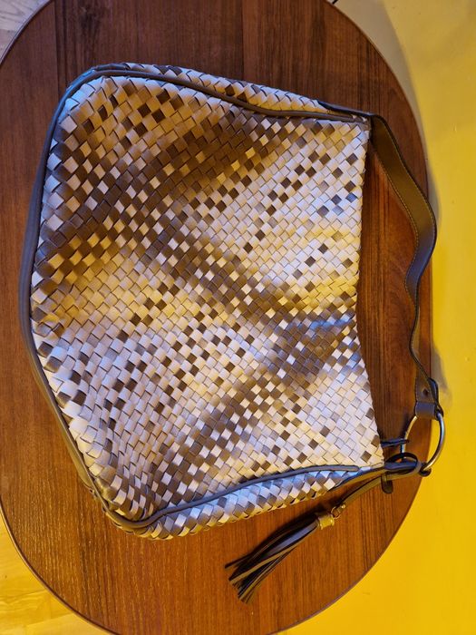 Torba brązowo-kremowa.