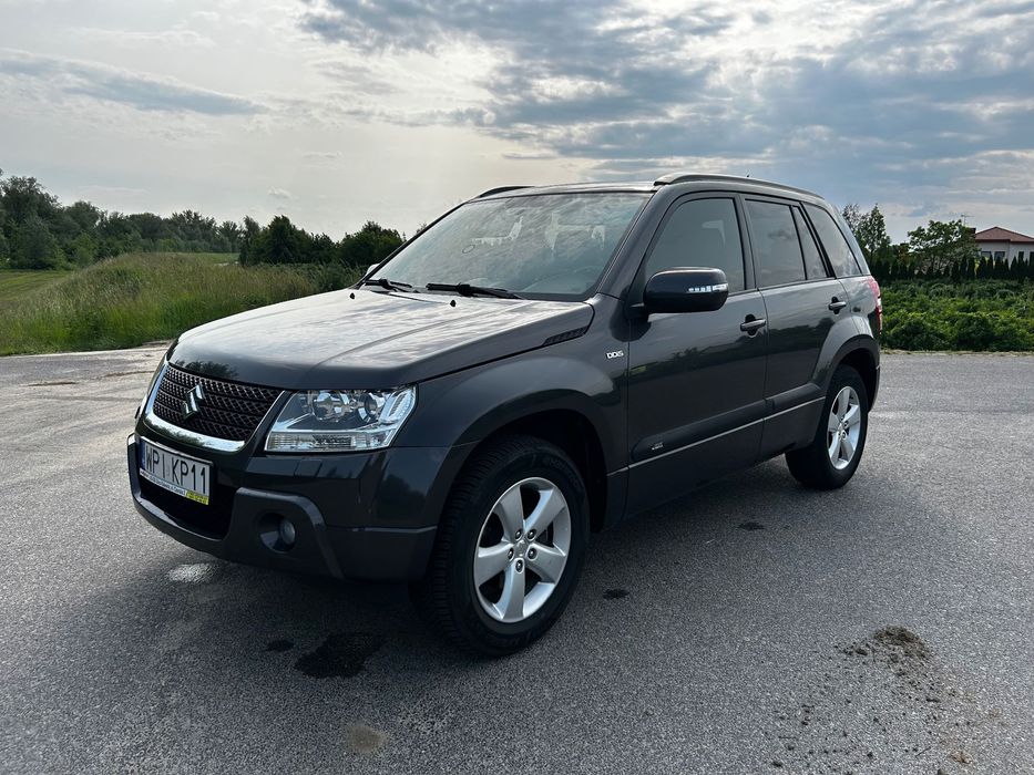 Suzuki Grand Vitara Suzuki Grand Vitara 1,9DDiS 2011r. Niski przebieg, czujniki cofania