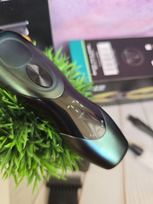 VGR V 227 GREEN тример для бороди трімер для голови тубо режим триммер