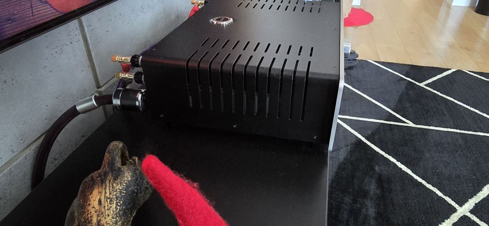 Roksan Blak stan idealny