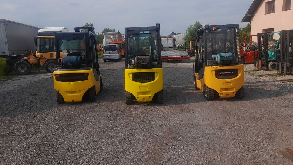 Wózek widłowy Jungheinrich TFG 320