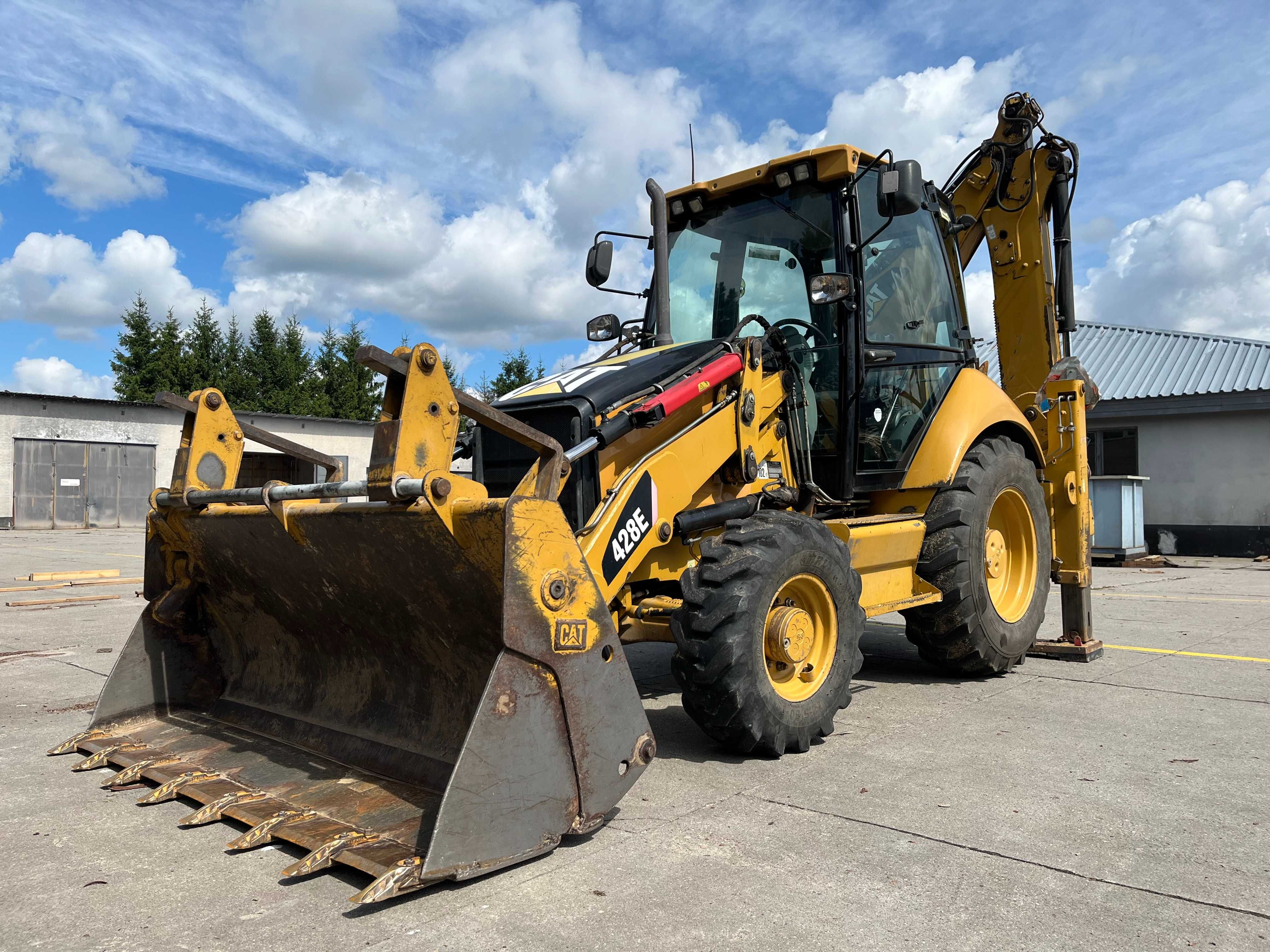 Koparko-ładowarka CATERPILLAR 428E/94KM-dodatkowo młot