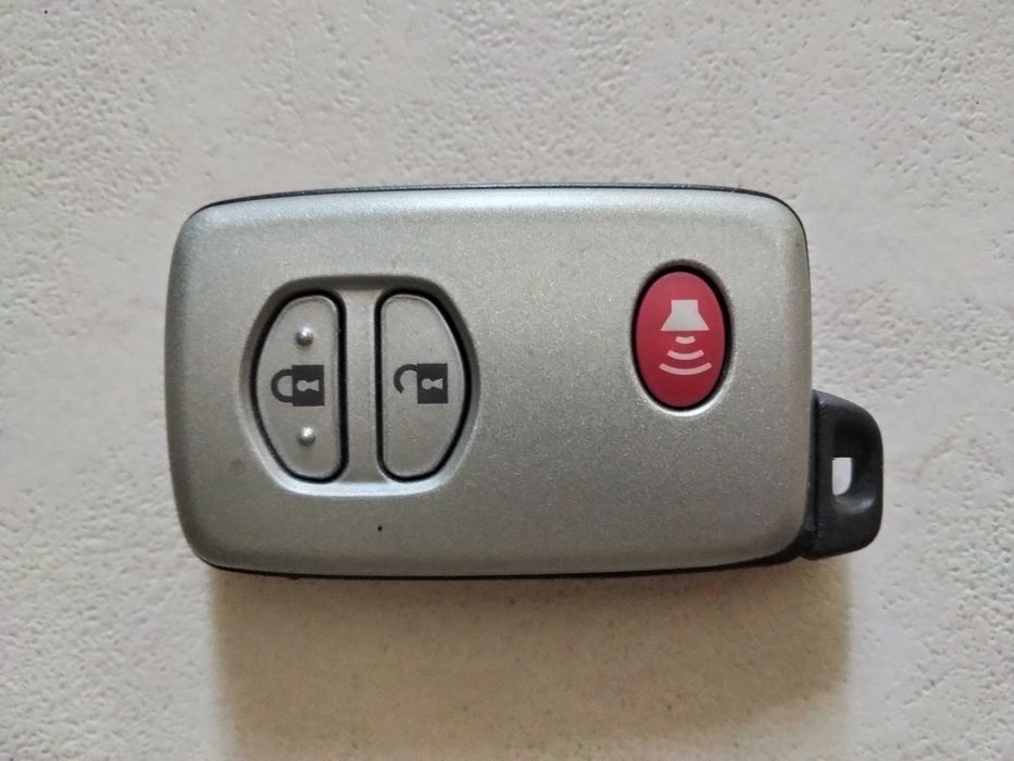 Смарт ключ  Toyota Land Cruiser Smart Key 3 кнопки