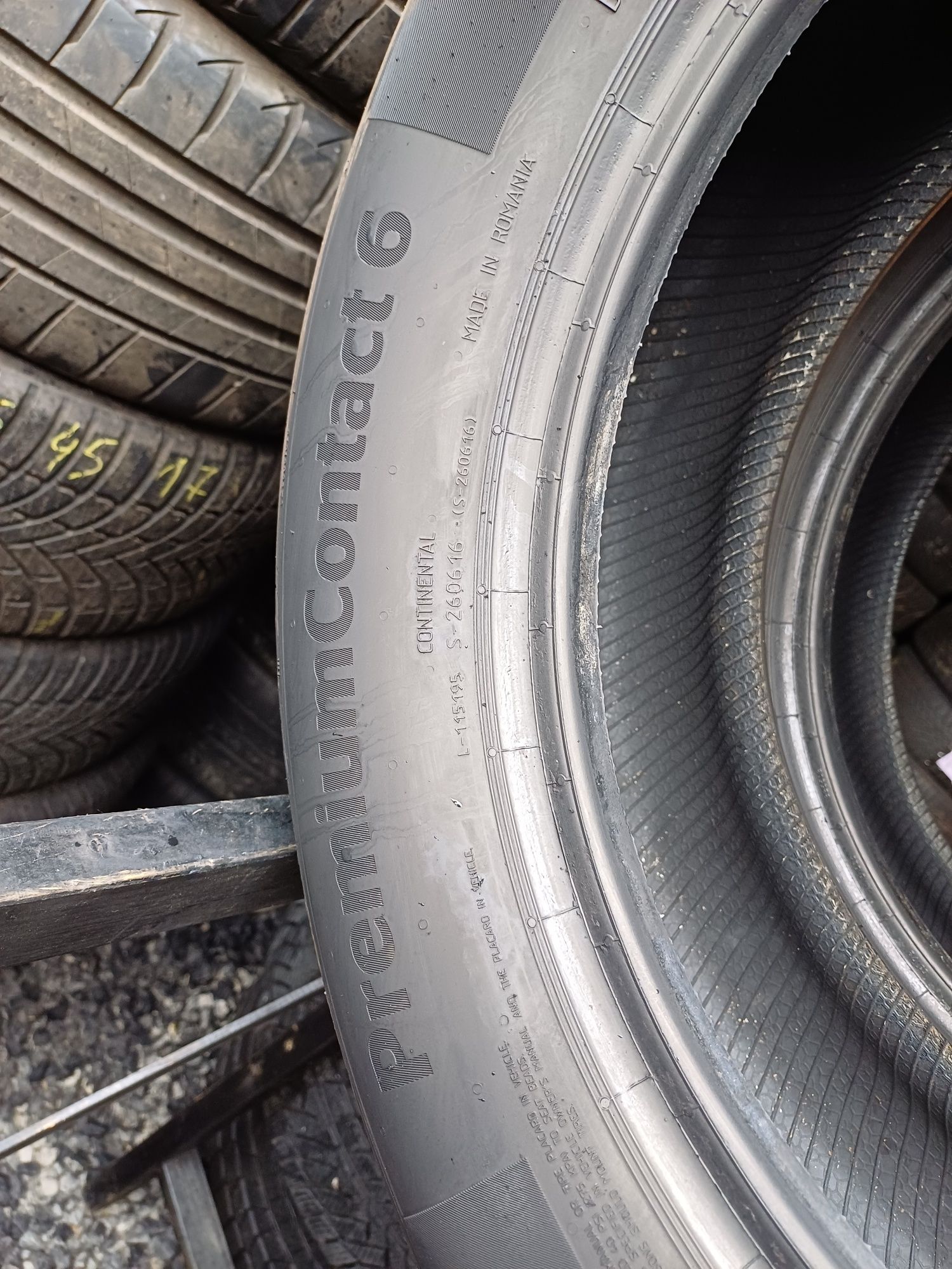225/55/17 Sprzedam parę opon letnich Continental premiumcontact 6