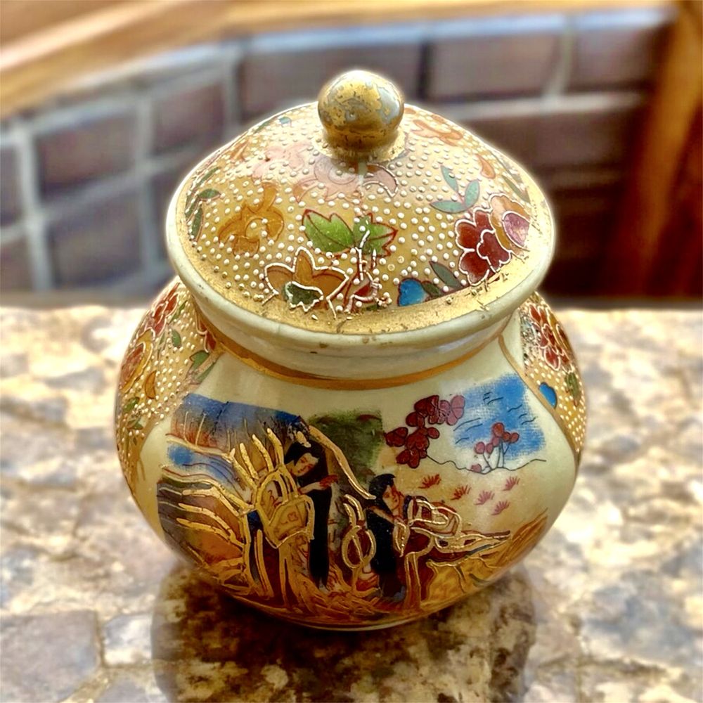 Cukiernica porcelanowa chińska